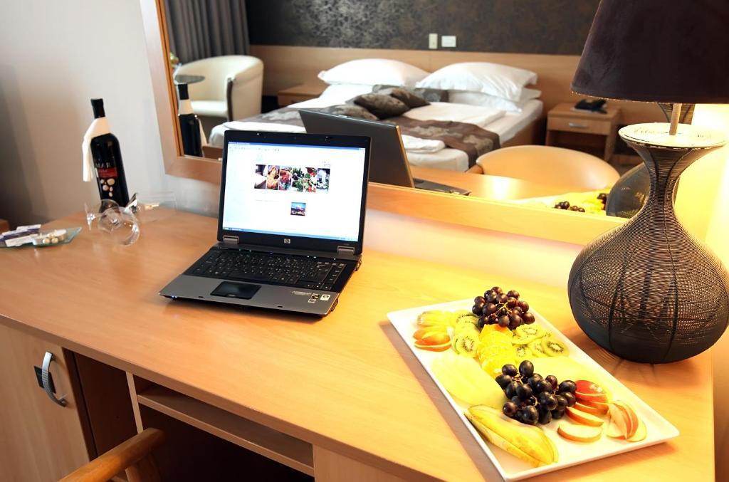 Hotel Zovko Zagreb Sesvete Zimmer foto
